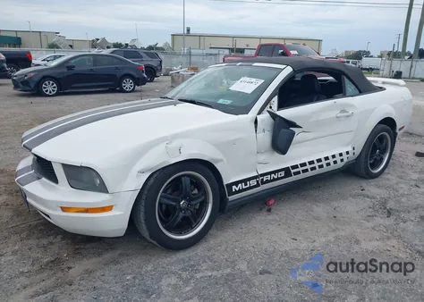 2006 Ford Mustang V6 z USA, uszkodzony, nr VIN 1ZVFT84N965241893